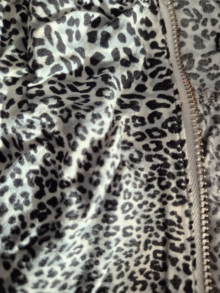 Magnifique robe Ikks 5 ans motif léopard gris - photo numéro 5