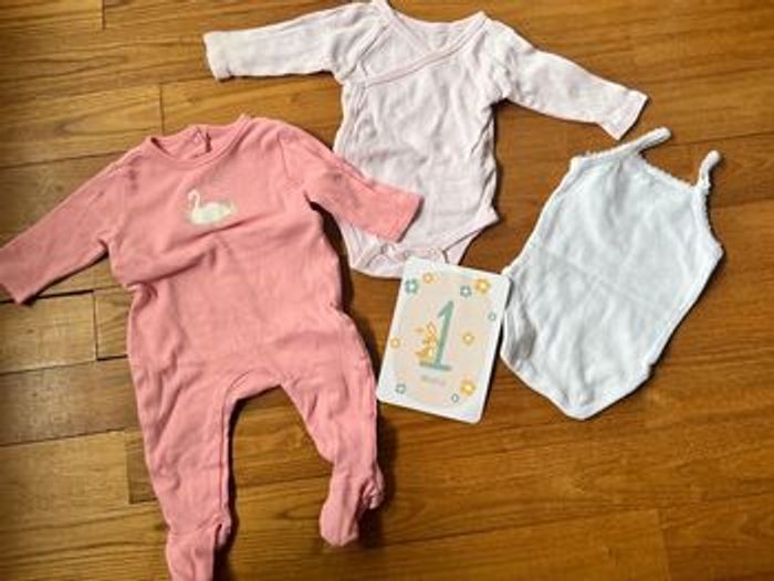 Lot de vêtements 1 mois
