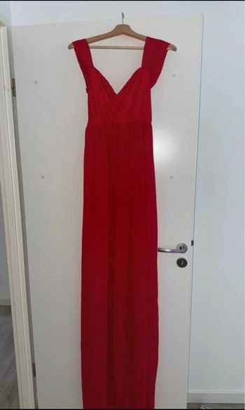 Robe de grossesse épaule dénudée rouge