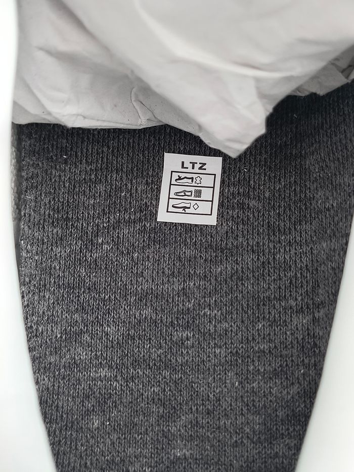 Baskets chaussures New Balance taille 39.5 neuves - photo numéro 6