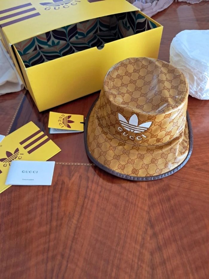 Casquette Gucci x Adidas Bob Beige Marron Taille S...