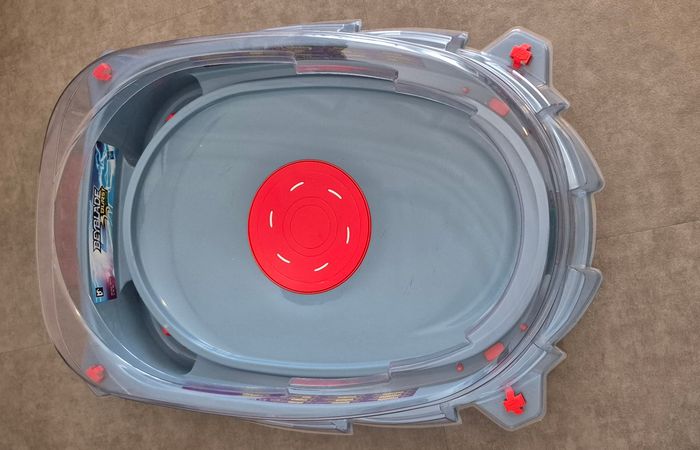 Arène Beyblade Burst Surge motorisée - photo numéro 4