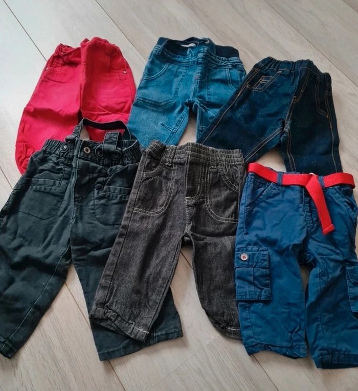 Lot de 6 pantalons garçon taille 9 mois en excellent état