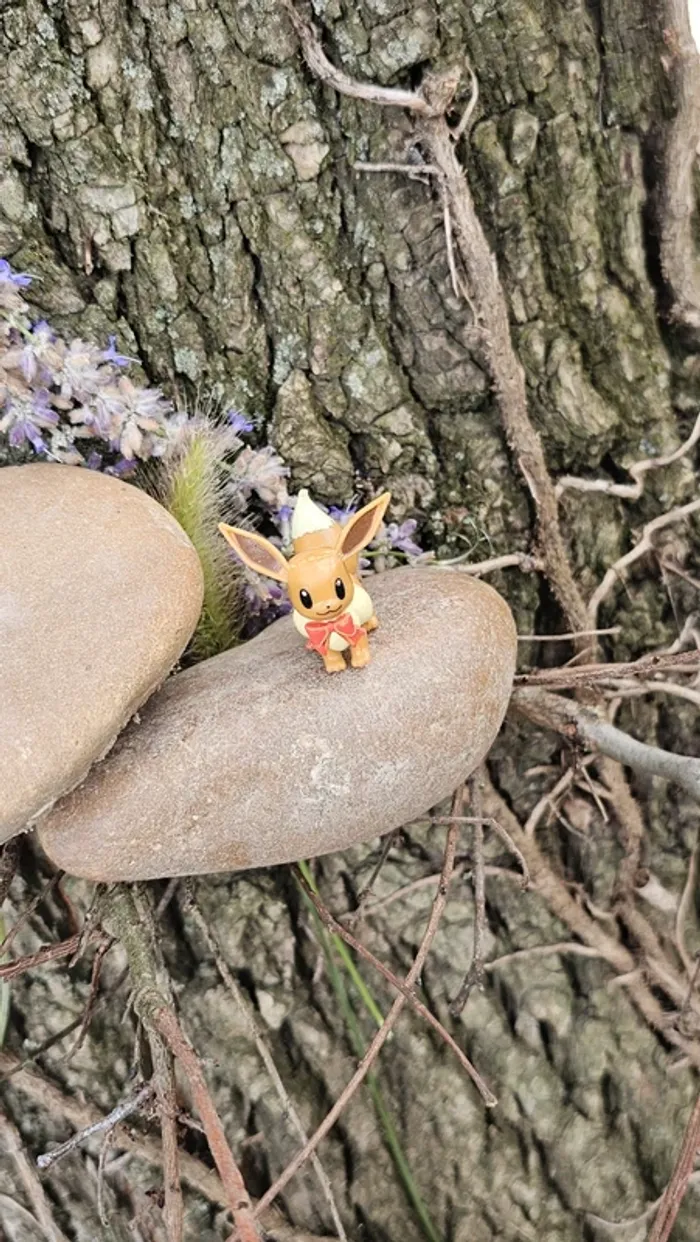 Super figurine Pokemon Nintendo Évoli