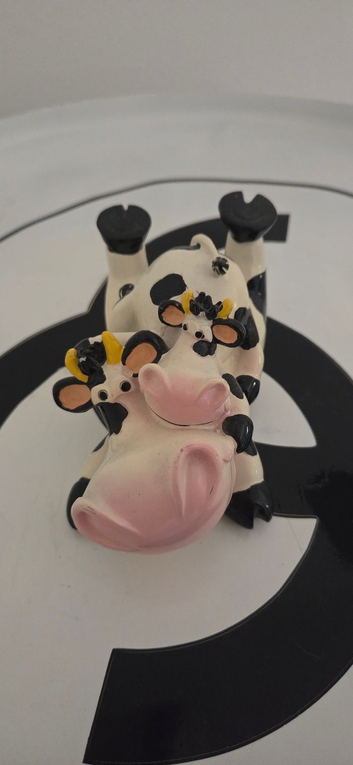 Tirelire vache rigolote en céramique  déco campagne vintage – très bon état - photo numéro 4