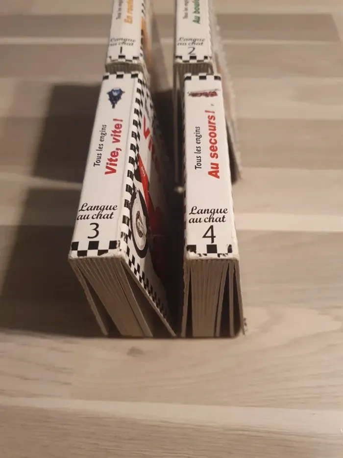 4 mini livres cartonnés" tous les engins" - photo numéro 8