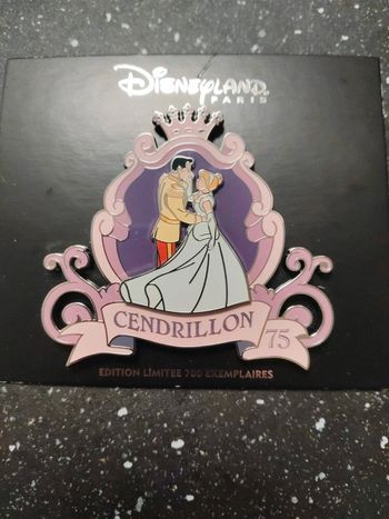 Pins cendrillon EL 700 ex disney
