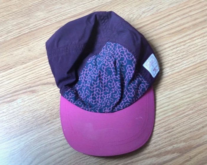 Casquette décathlon. 56 cm