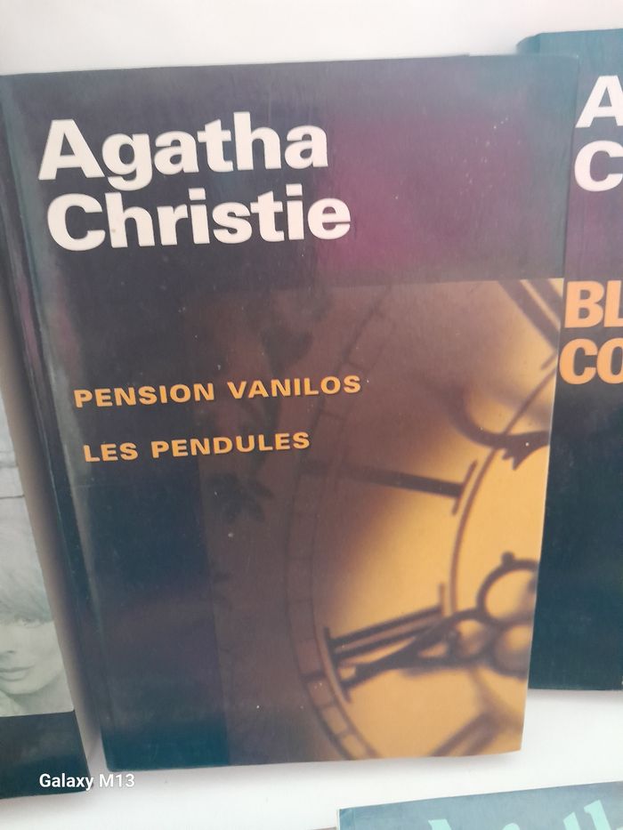 Lot de 9 romans d'Agatha Christie - photo numéro 4