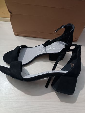 Chaussure daim en cuir