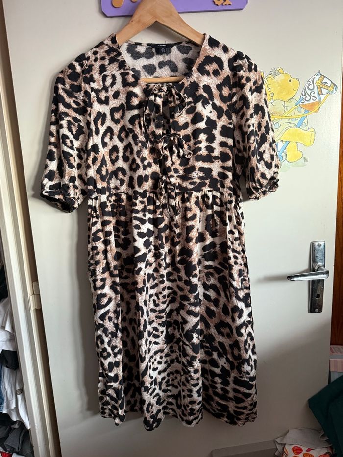 Robe tendance à nouer à motifs léopard, taille Xs, marque Kiabi - photo numéro 4
