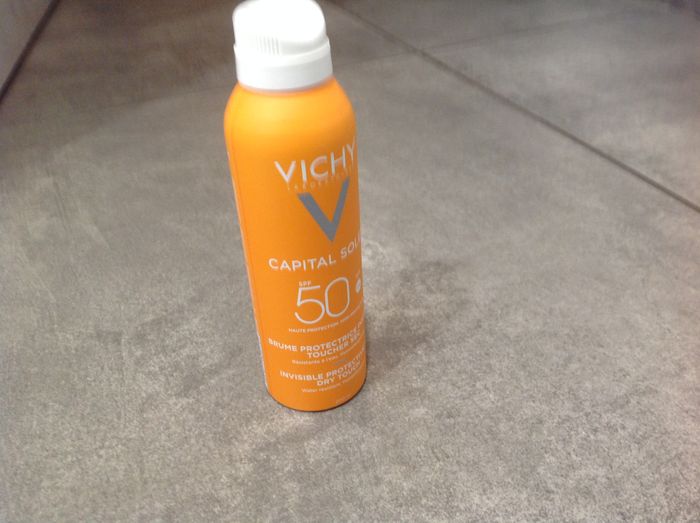Vichy Capital Soleil brume protectrice invisible SPF50 - photo numéro 3