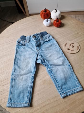 Jean 6 mois