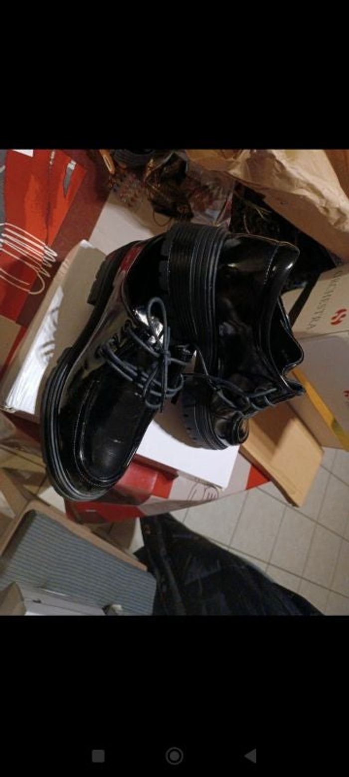 Chaussures femme à lacets
