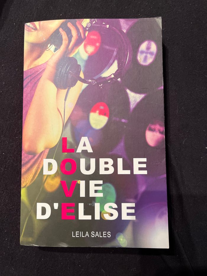 Livre double vie - photo numéro 1