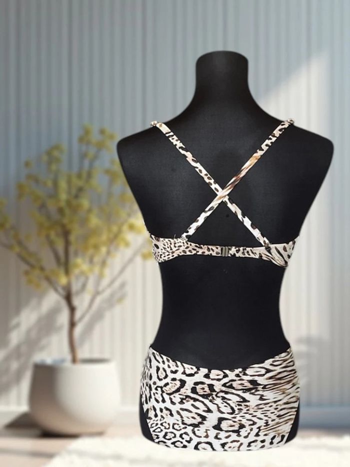 Maillot de bain 2 pièces imprimé léopard – Roidal – Taille 42 / 95B - photo numéro 3