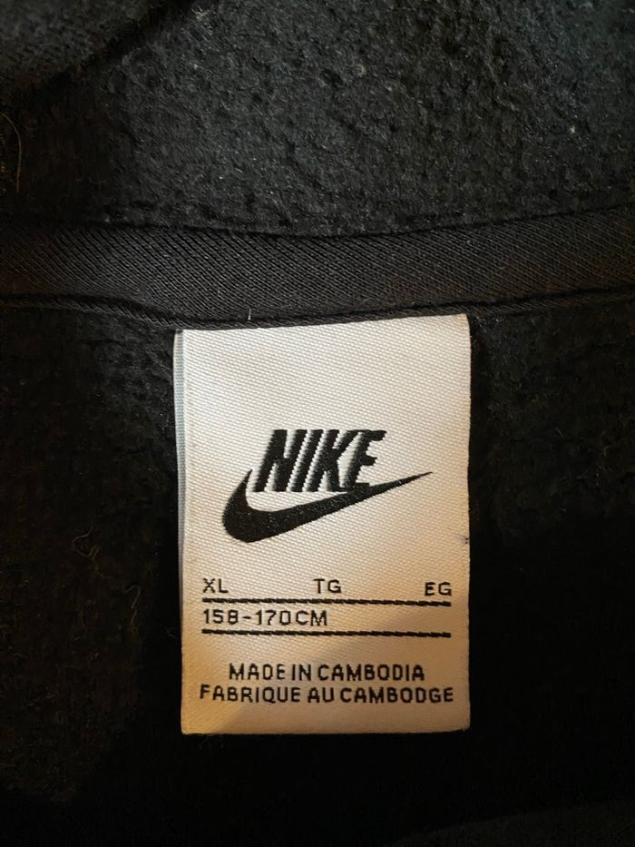 Lot de 4 sweats Nike - photo numéro 2