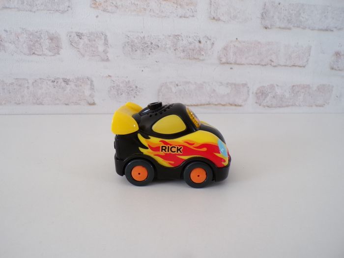 Voiture de course Tut Tut Bolides - Rick (J12) - photo numéro 3