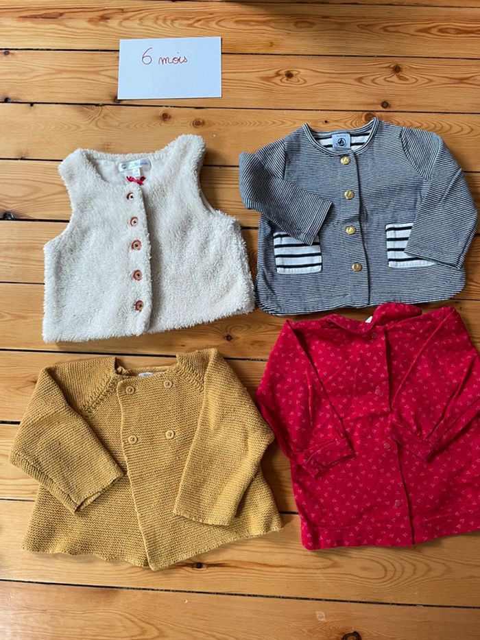 Lot de vêtements filles 6 mois - photo numéro 2