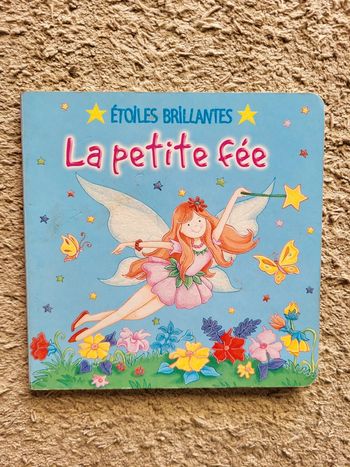 Livre enfant cartonné La petite fée- Étoiles brillantes