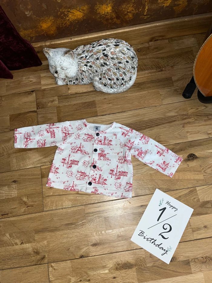 Joli gilet blanc rouge petit bateau motifs Paris très bon état 6mois/68cm