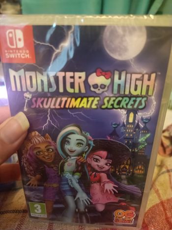 Jeu neuf sous blister Nintendo switch Monster High skultimate secret skulltimate 