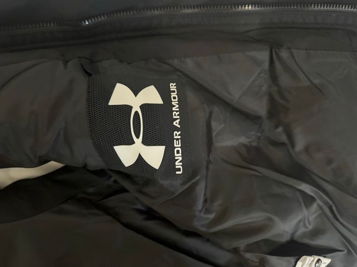 Doudoune sans manche under Armour XL - photo numéro 2