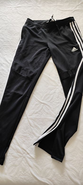 tres jolie pantalon survetement adidas avec zipp en bas taille s homme