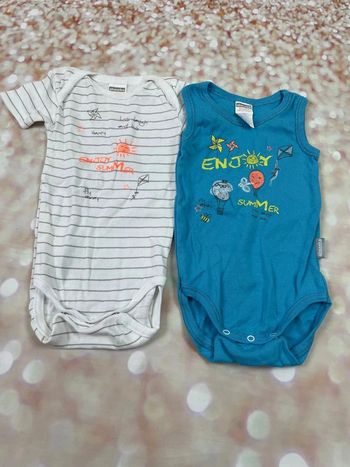 Lot de 2 bodies d’été Absorba 9 mois
