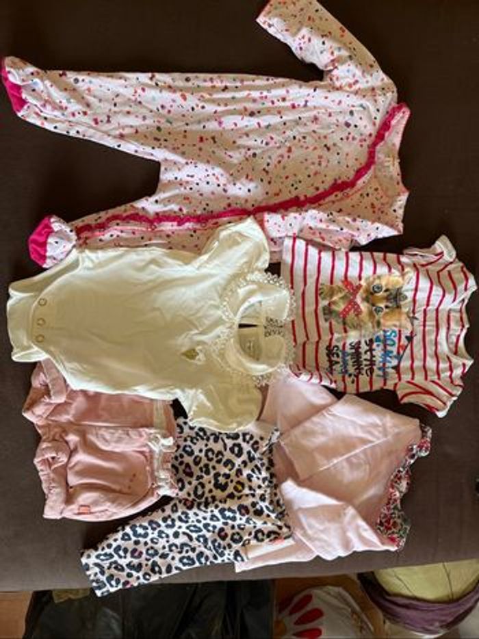 Lot de 6 vêtements de petite fille - photo numéro 2