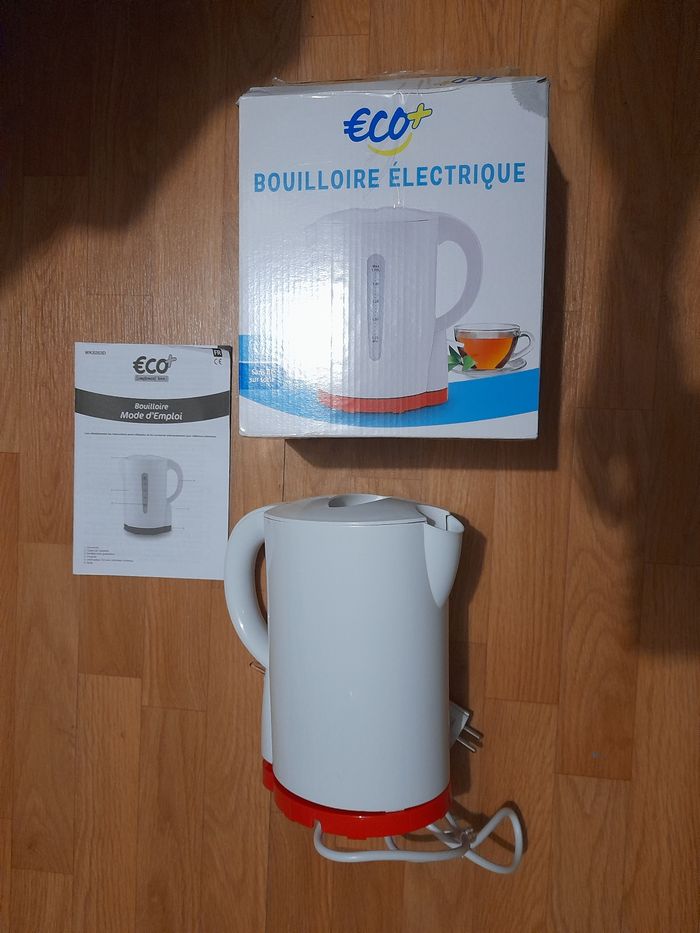 Bouilloire éléctrique neuve