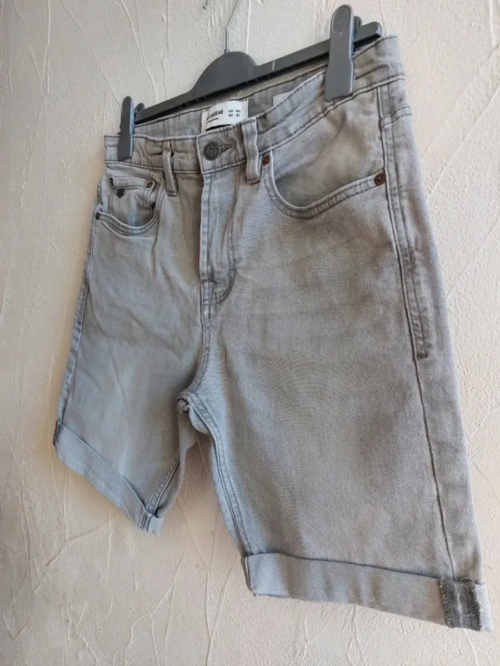 Short en denim gris Pull & Bear Taille 40 - photo numéro 4