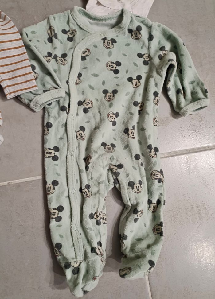 Lot de vêtements bébé garçon en 3 mois - photo numéro 9