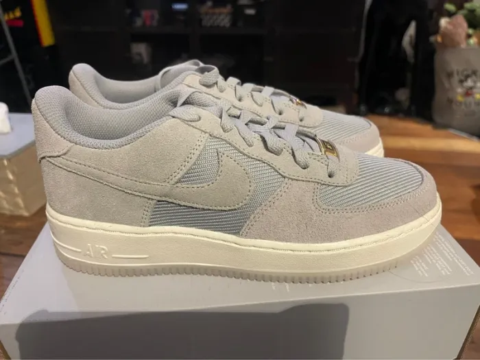 Baskets Nike air force 38,5 - photo numéro 4