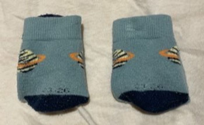 Chaussettes anti-dérapantes planète 23-26 - photo numéro 4