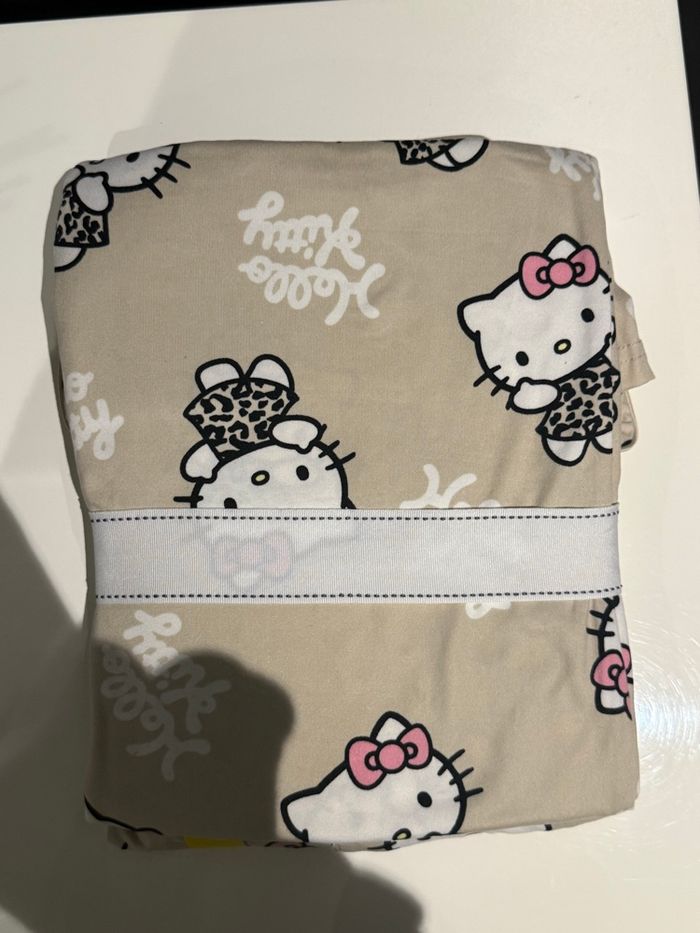 Hello Kitty Pajama - photo numéro 2