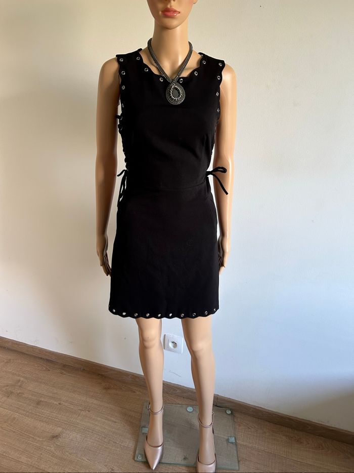 Robe noire sans manches Morgan taille 36 bon état (avec défaut) - photo numéro 3