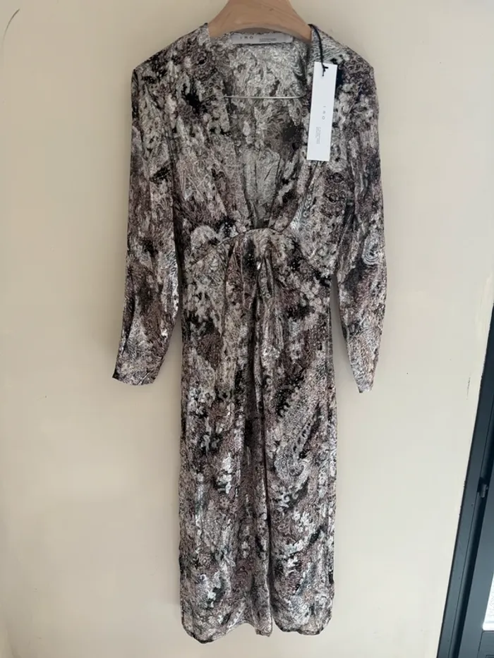 Robe IRO “Rouniea”