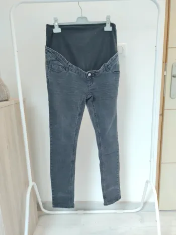 Pantalon jean noir grossesse maternité taille 40 kiabi
