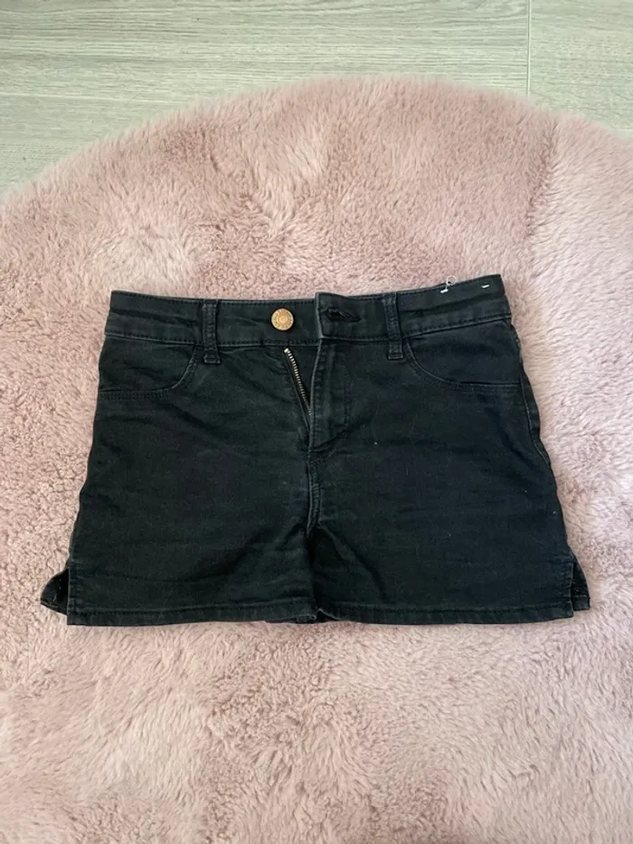 Short court fille noir
