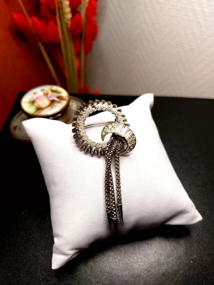 Magnifique broche vintage classique couleur argenté - photo numéro 2