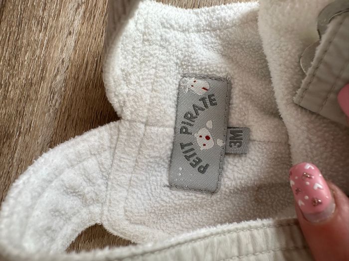 - Robe petit pirate (F) - 3 mois - Très bon état, mini tache - photo numéro 3