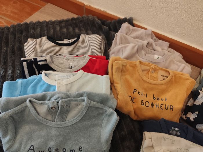 Lot  vêtements 3 mois - photo numéro 2