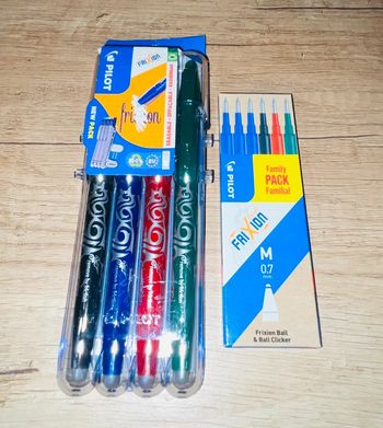 Lot stylo frixions pilot + recharge