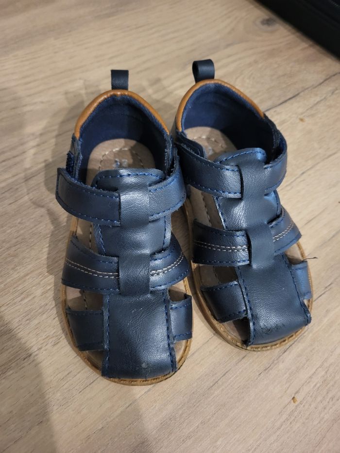 Sandales taille 22