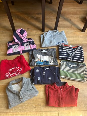 Lot de 9 pulls garçon 2 ans