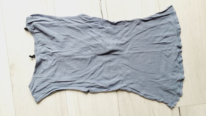 Vêtement femme tee-shirt débardeur bleu gris Naf Naf taille S - photo numéro 3