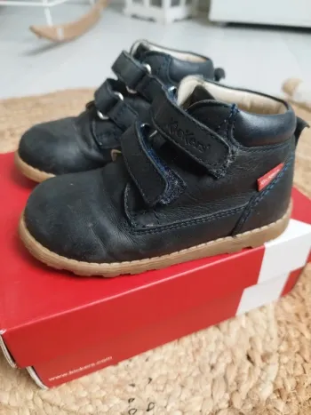 Kickers taille 23