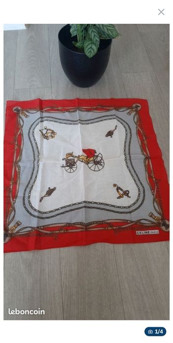 Carré foulard 