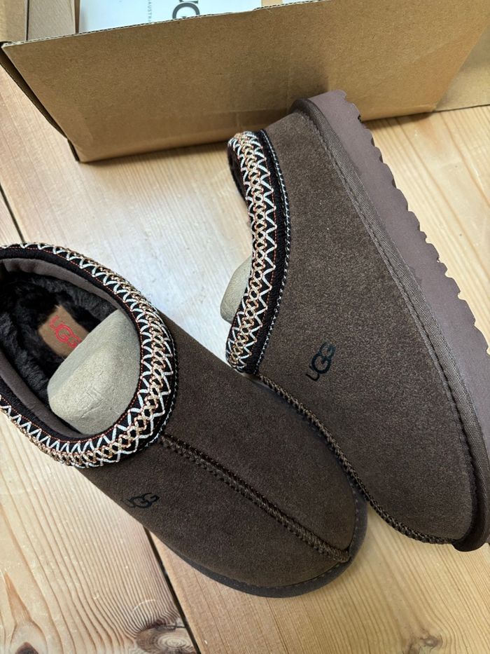 Ugg Tasman neuf  taille 36 - photo numéro 2